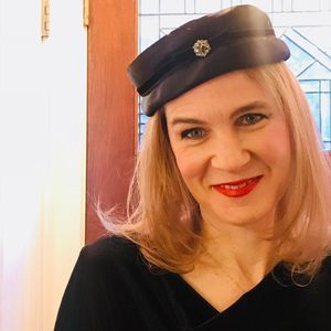 Meet your Posher, Annie